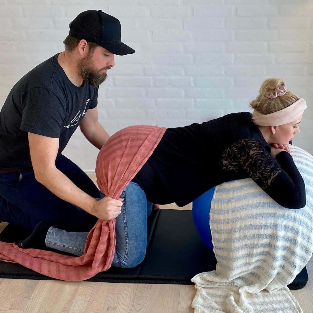 Rebozo massage for par