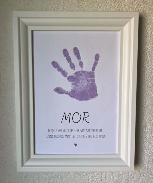 Mors dags plakat fra Karens Univers - To sjæle som følges